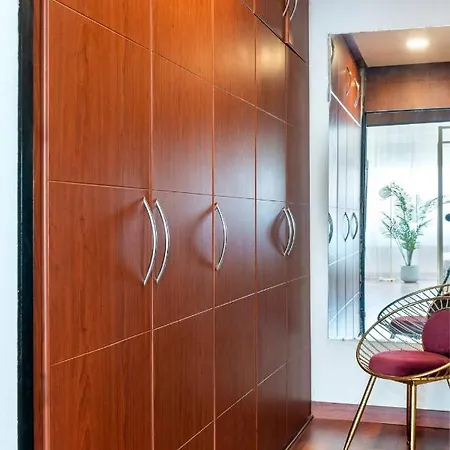 Monkeys Apartments La Campana Suites Seville Exterior photo